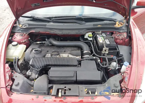 2011 Volvo C70 T5 from USA, damaged, VIN YV1672MC8BJ107388